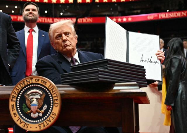 美国与墨西哥的关税协议将延长90天！特朗普：鲍威尔“又犯了错”，根本不配担任美联储主席