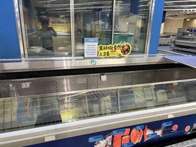 上海只剩最后一家！已卖空！大规模闭店后，进入终极清仓：359元只要32元…放心“老面孔”还在