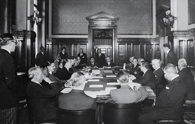 当体育遇上政治	，美国如何用运动重塑战败的德国