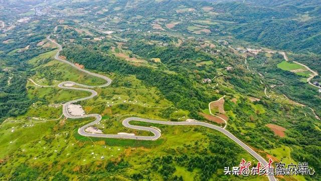 沿太子山旅游大通道自驾之旅：这条自驾线，“浪山”太爽了