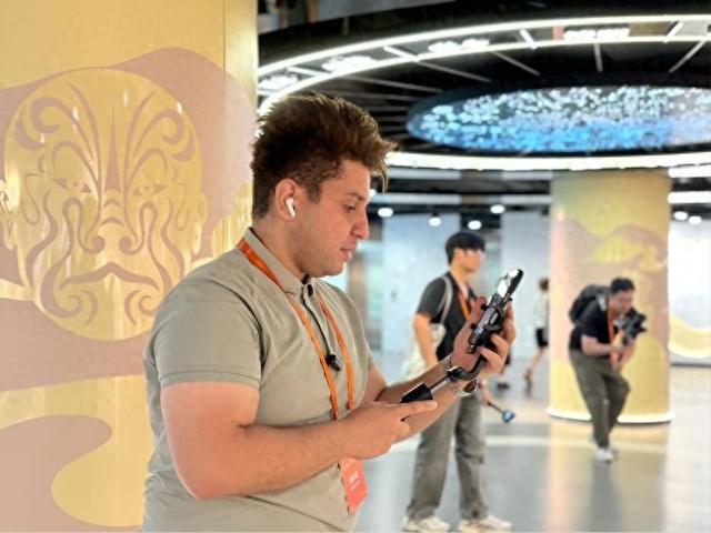 齐聚陕西！多国网红博主开启沉浸式文化体验