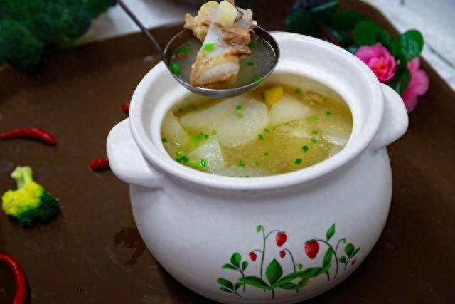 排骨花胶虫草花冬瓜 2026年花胶虫草排骨汤做法与功效 排骨花胶虫草花冬瓜 2026年花胶虫草排骨汤做法与功效