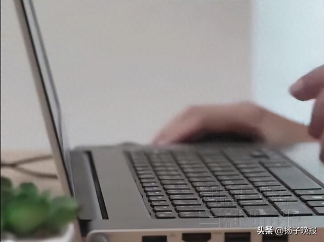长沙女子咳嗽8个月，反复借助AI问诊平台自我诊断、自行购药……就医后发现双肺出现空洞