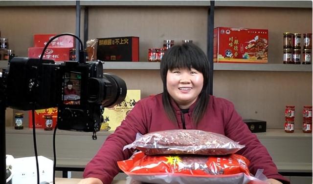 河南170斤农村女：练武20年干倒5家武馆，被央视邀请现700多万粉