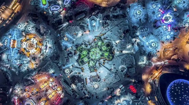 哈尔滨再掀旅游热：冰雪大世界“VIP票”炒至千元，跨年票已售出上万张