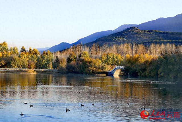 丽江玉龙雪山冬日限定版“日照金山”美如画