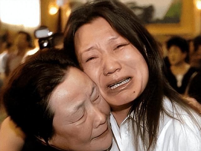 饭喂嘴里都不会吃, 和王为念离婚、艺名被收的小香玉, 终是自讨苦吃