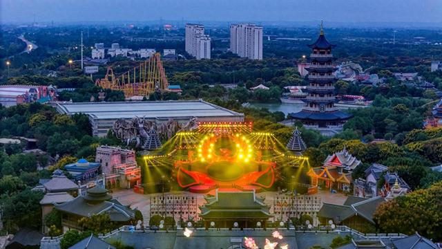 第二届楚文化节开幕式主舞台璀璨亮相