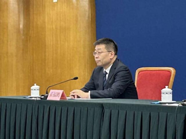 国家发展改革委：实施“人工智能+”行动是信息技术革命的延续、深化和创新