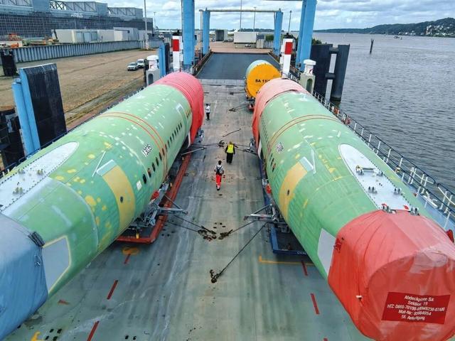 中远海运承运空客天津A320系列飞机第二条总装线项目首架次发运