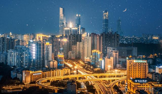 南宁和昆明，虽然都是南方省会城市，实话实说，差别的确挺大