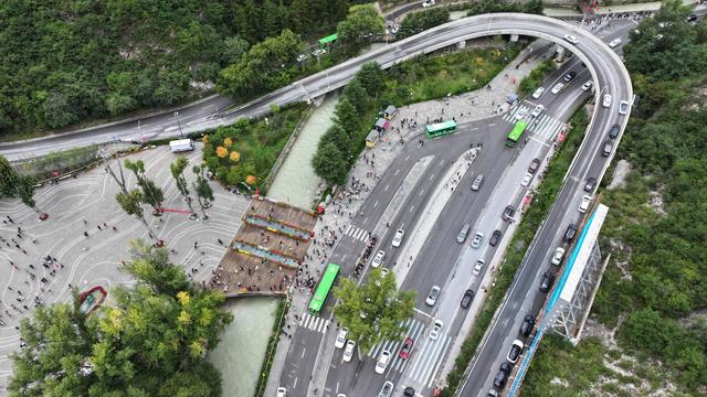 风景之内是九寨 风景之外是守护