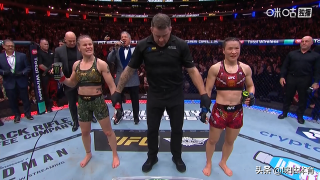 虽败犹荣！张伟丽硬刚五回合惜败舍甫琴科 体格被压制拼至最后一刻