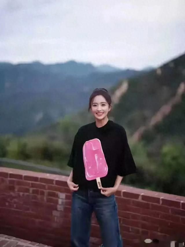 娶了这么漂亮的老婆 导演前夫为啥还要离婚，真是让人琢磨不透