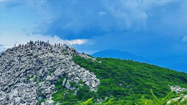 年轻情侣秦岭冰晶顶遇难，遗体却出现在不同地点，究竟发生了什么