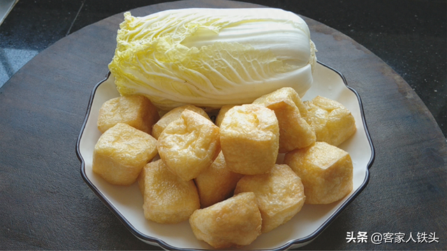 炖白菜粉条的家常做法分享（白菜炖粉条这样做吃着才香）