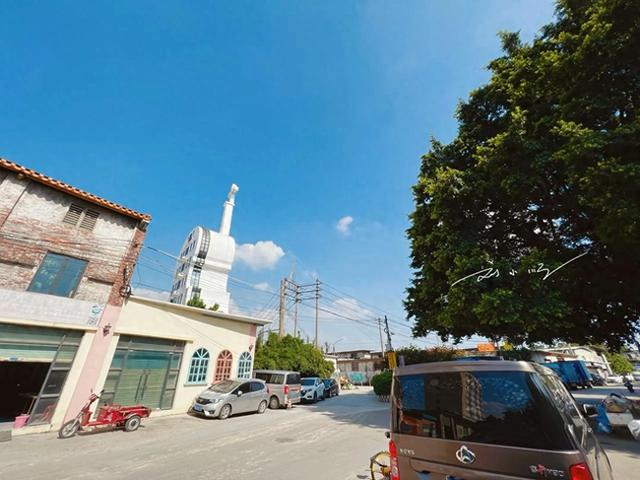 广东佛山藏着一座“小提琴教堂”！外形另类，却因太特别引争议？