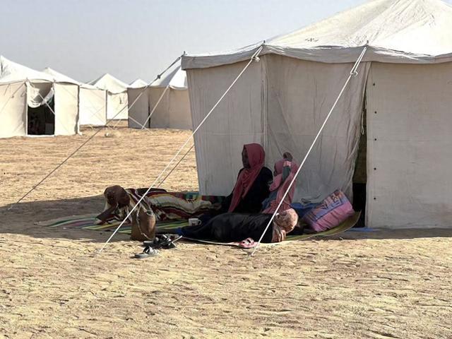 战火致千万人流离失所，苏丹陷入“法希尔之困”