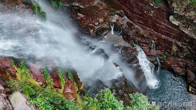 【美丽中国】广西平乐：冬日德定瀑布美如仙境