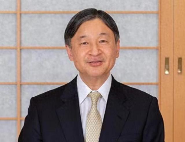 天皇亲自出山，日本对中国的反击正式开始，高市早苗憋出了一妙计