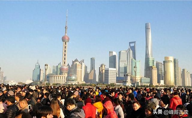 游客不买账了？国庆假期旅游形势大变，各大景点纷纷投入改革