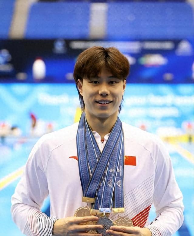 孙杨也没想到，26岁的世界冠军覃海洋，竟走上了自己的“老路”