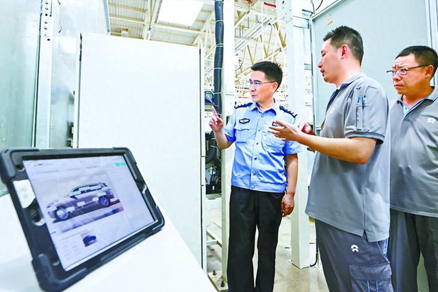 合肥公安在护航科技创新、产业创新上下硬功夫、细功夫——守护“国之重器” 助力“逐日”梦圆