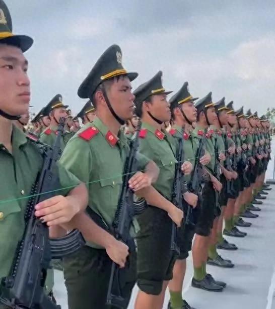 越南与中国杠上了？中国前脚定下9月3阅兵，越南后脚就定9月2！
