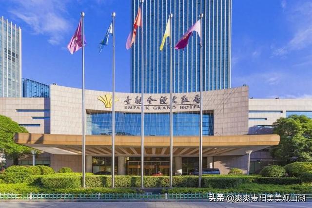 观山湖区三季度经济版图扩张 旅游经济、演艺经济撑起“半边天”