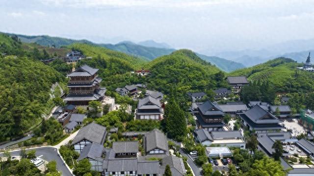 杭州径山古道：竹海茶香间，寻一场磁场最强的秋日静心徒步之旅