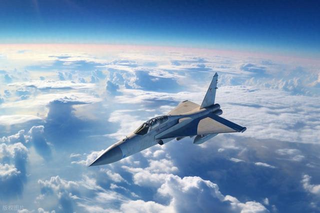 F-22猛禽与中国新型歼-35战斗机：舰载与制空的不同战略路径