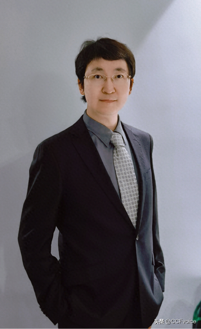 《构建可持续的开源共同体：全球协作、激励创新与治理平衡》
