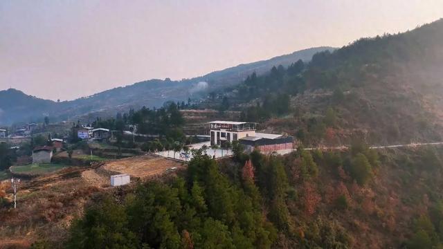 开州南门月耳山：童年仰望的雪顶，现藏着一片即将惊艳春天的秘境