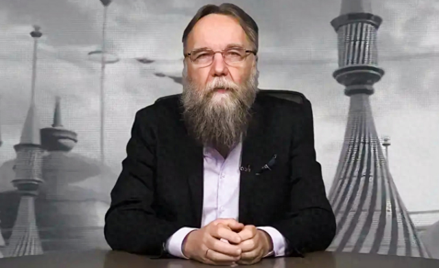 普京智囊做出预言：下一个爆发战争的地方不是台海	，也不是南海