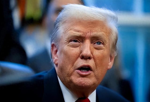 特朗普：要以实力为基础行事，中国不敢与美发生冲突