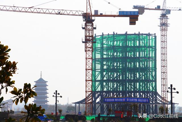 河南淮滨：一座地标文化—观景塔正拔地而起，高度99米