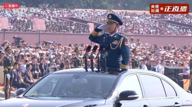 极目政情丨韩胜延担任阅兵总指挥，曾长期在空军服役，2006年被评为全军优秀指挥军官