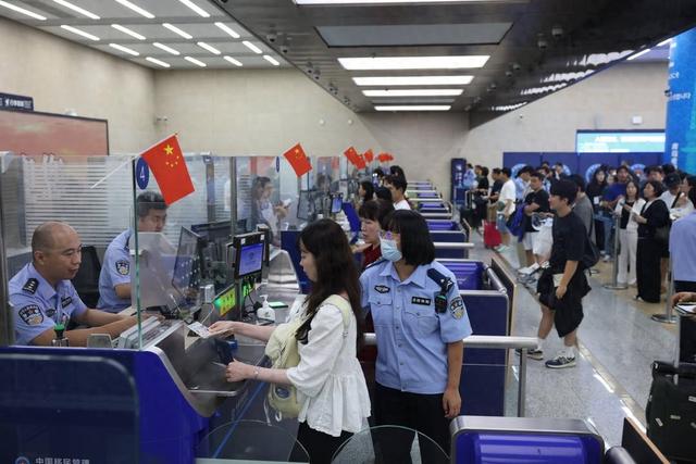 韩国对华团客免签新政落地，青岛机场口岸赴韩游升温