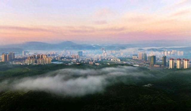 广东人口最少的地级市，常住人口不足240万，还不到东莞的14