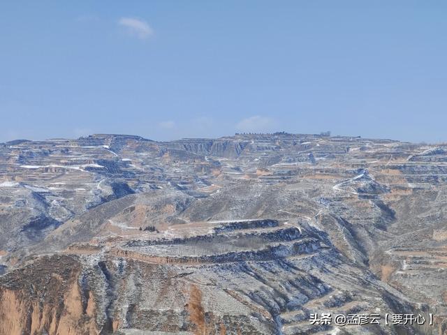 12月12日，雪落临汾大地，银装素裹