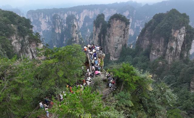 湖南假期文旅市场：山水有新韵 服务见温度