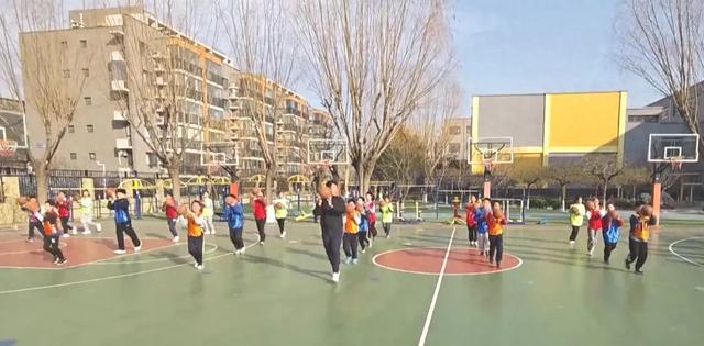 篮球训练方法,快来试试吧(从加分项到必修课校园篮球如何健康发展)