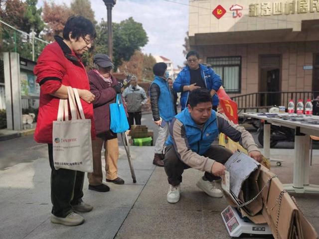 收废品一个塑料瓶多少（纸板箱塑料瓶旧家电3公斤以上就能有偿回收）