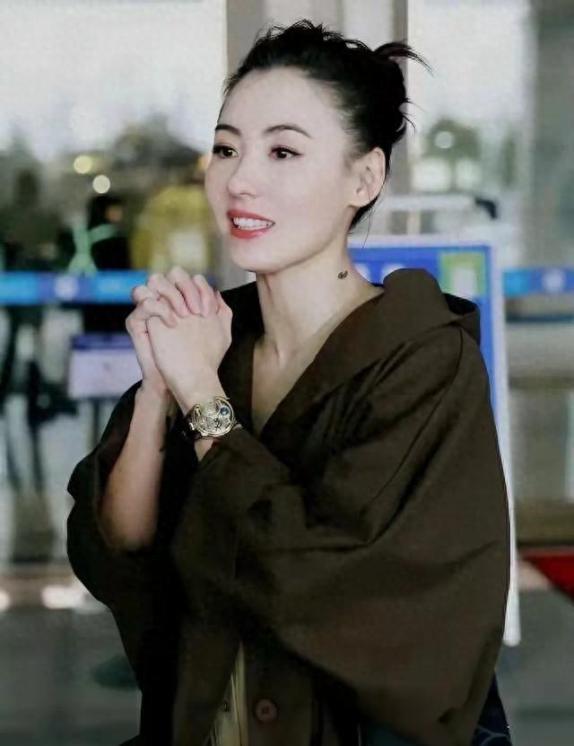 庭审继续，张柏芝情绪回归正常，强硬回怼律师否认收276万订金