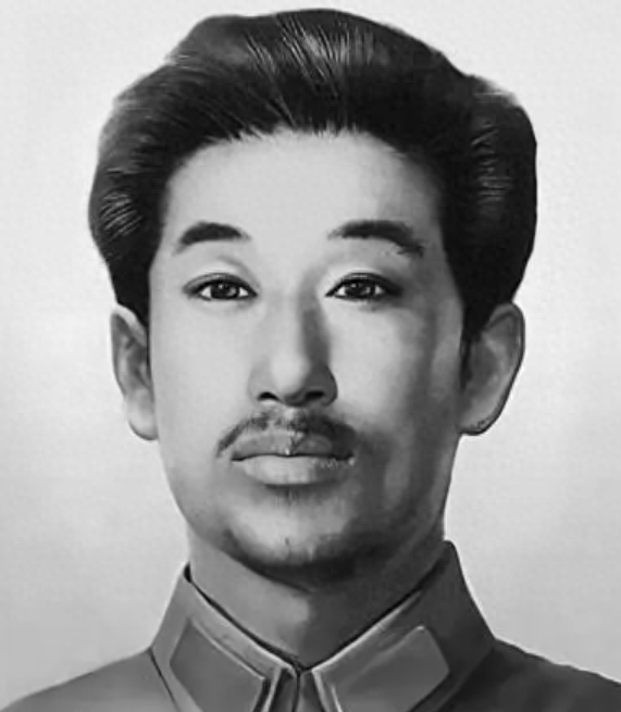 赵尚志牺牲，汉奸踢了踢他的脑袋，旁边叛徒给他一耳光：你没手吗