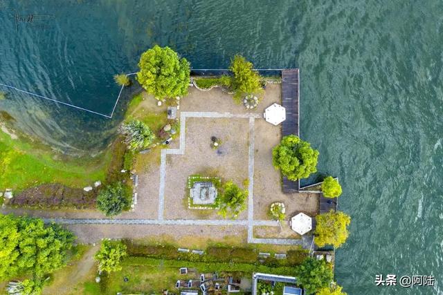 三圣岛是洱海边最没意思的打卡点，风景一般，路况也有点混乱