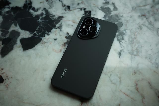 王者荣耀196mb安装包下载（荣耀400系列深度评测中端市场的新王者是如何炼成的）