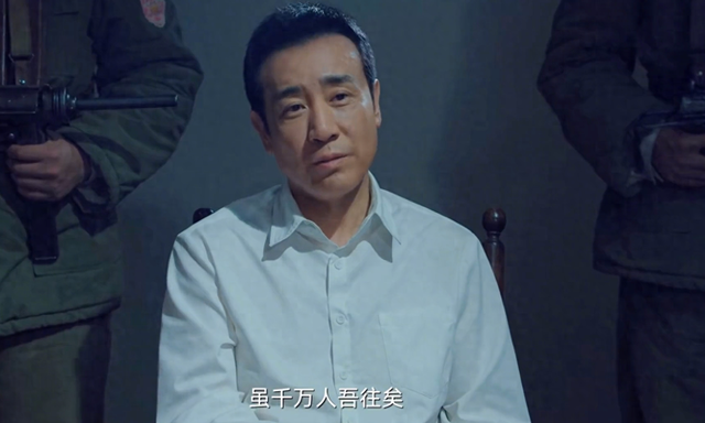 看完《沉默的荣耀》再看《隐锋》，我只想说：没有对比就没有伤害