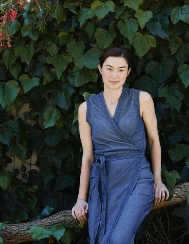 迷倒谢霆锋的玉兰油姐姐，25年后变成这样了？