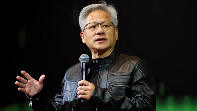 黄仁勋预言：物理 AI，人工智能的下一个颠覆浪潮